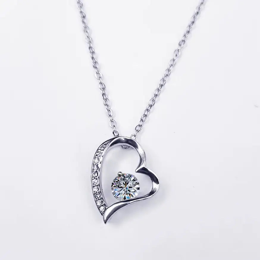 Collar Corazón de Acero Inoxidable con Caja LED de Madera y Mensaje Emotivo